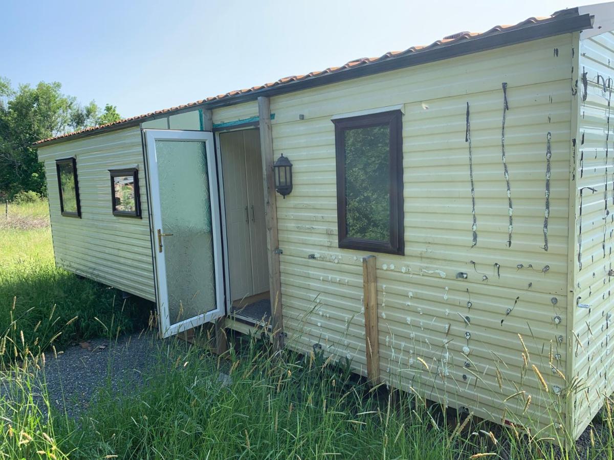 Charming House On Large Property On Vato Bed & Breakfast Harg Exterior photo